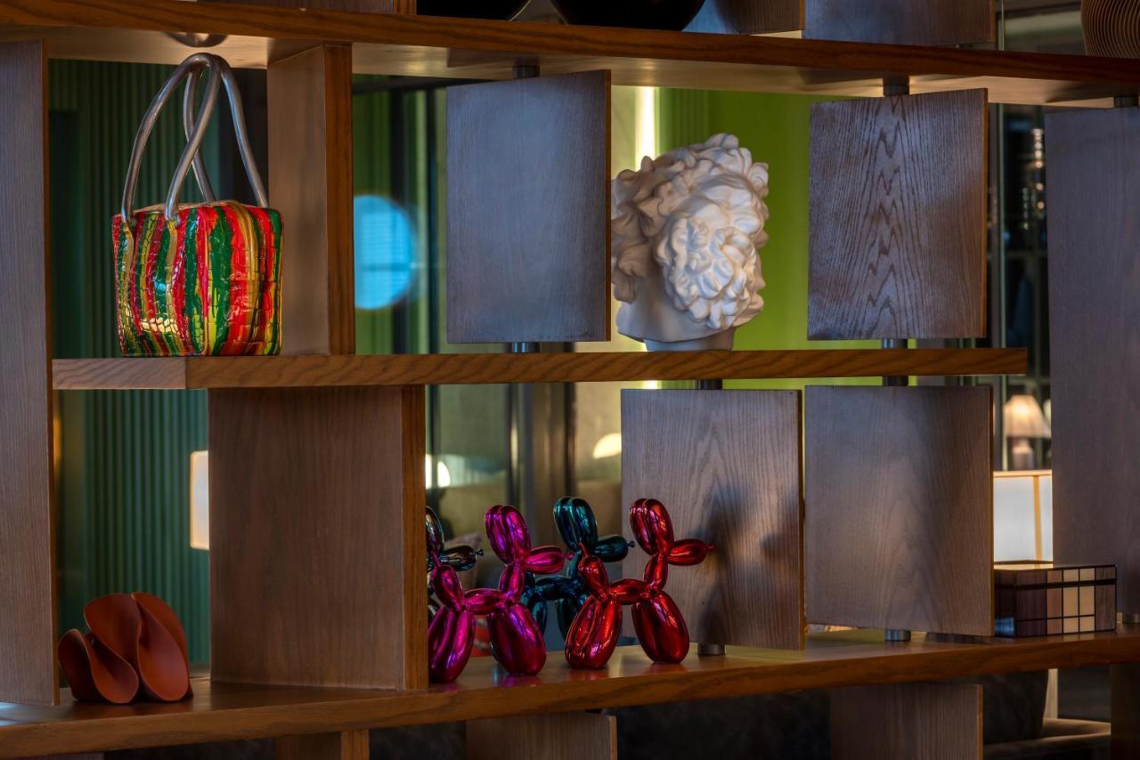 Jareed Hotel ריאד מראה חיצוני תמונה A balloon dog sculpture